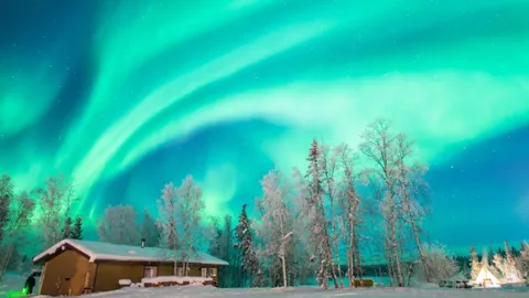 库尔图瓦瓦伦西亚之战出场或悬？