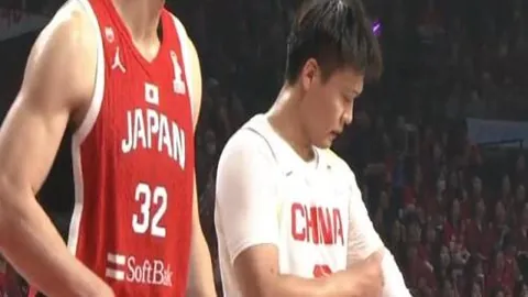 英超本赛季射手榜：萨拉赫一骑绝尘，哈兰德紧追不舍